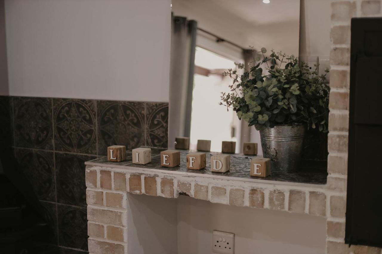 Villa Rose Guesthouse & Venue Bloemfontein Ngoại thất bức ảnh